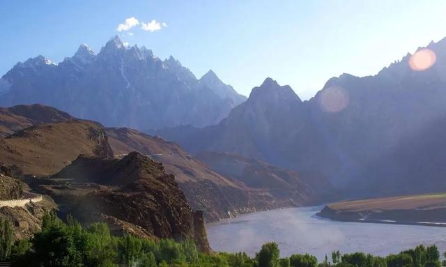 徒步愛好者的終極目標,巴基斯坦喬戈里峰K2大本營徒步全攻略