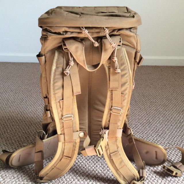 Gregory格里高利經(jīng)典戶外戰(zhàn)術(shù)背包開箱,城市通勤也可使用