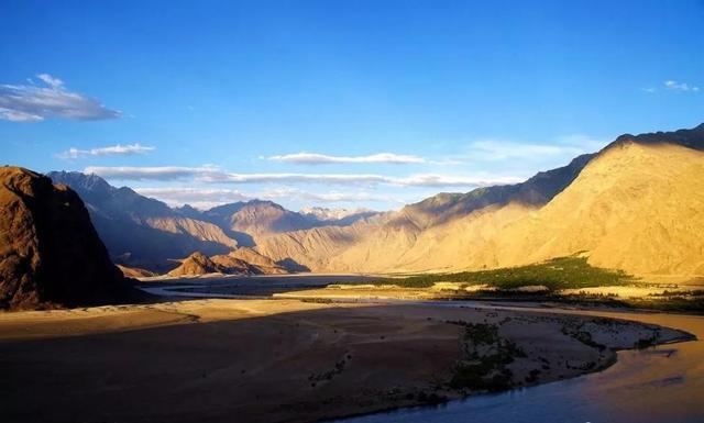 徒步愛好者的終極目標,巴基斯坦喬戈里峰K2大本營徒步全攻略