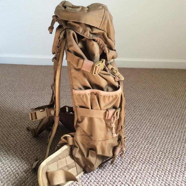 Gregory格里高利經(jīng)典戶外戰(zhàn)術(shù)背包開箱,城市通勤也可使用