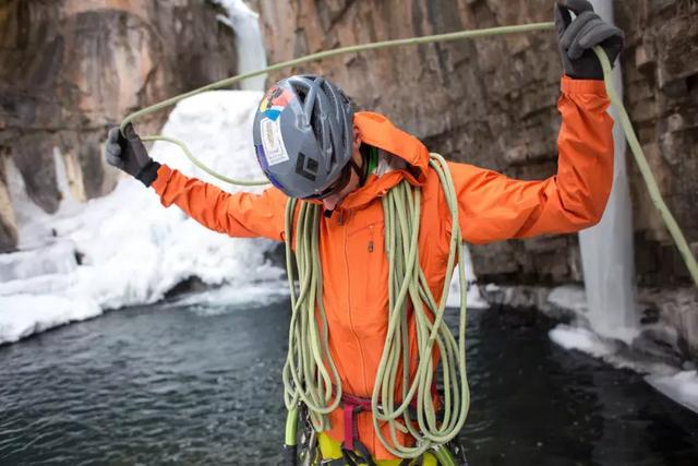 戶外沖鋒衣(硬殼)哪個品牌的好,戶外裝備實驗室推薦