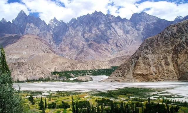 徒步愛好者的終極目標,巴基斯坦喬戈里峰K2大本營徒步全攻略