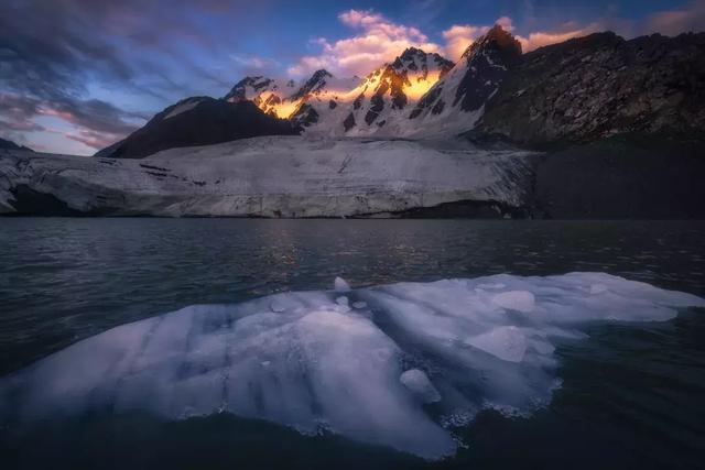 博格達大環線,要來新疆旅游這份頂級徒步路線攻略一定要看