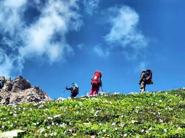 新疆最美戶外路線,驢友不該錯過的小眾美景孟克德古道徒步攻略