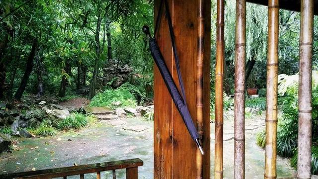 來自德國歐賽姆(EUROSCHIRM) 防身雨傘,荒野探險結實又耐用