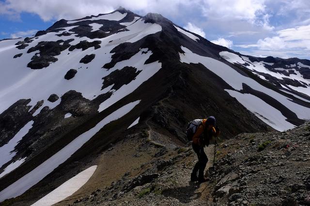 夏天最火的運動涼鞋,穿上Teva戶外涼鞋舒適又時髦