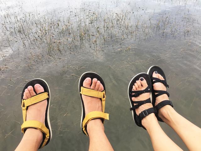 夏天最火的運動涼鞋,穿上Teva戶外涼鞋舒適又時髦