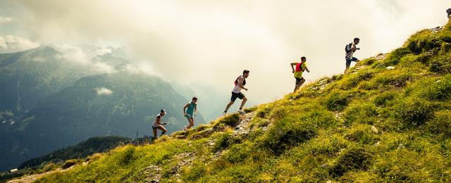 走向時尚穿搭的裝備,戶外越野是未來運動產業新寵兒