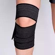 驢友翻山越嶺傷膝蓋,知道這些,登山再也不怕傷膝蓋