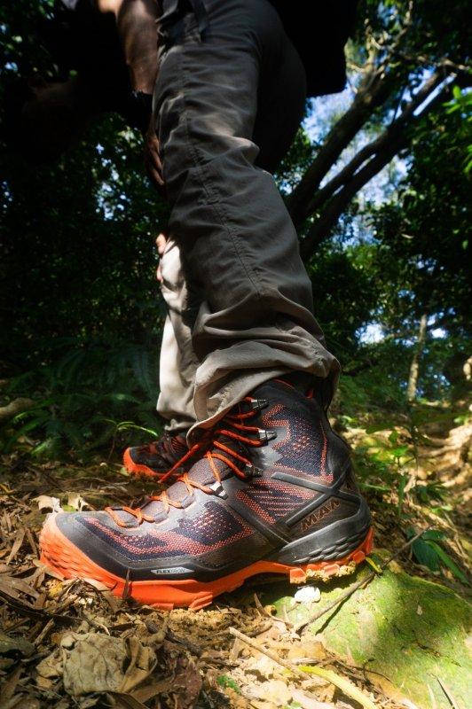 購買戶外登山鞋的新選擇,猛犸象Mammut高幫防水登山鞋測評