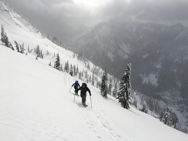 2019頂級戶外品牌防雨夾克有哪些,戶外裝備實驗室推薦