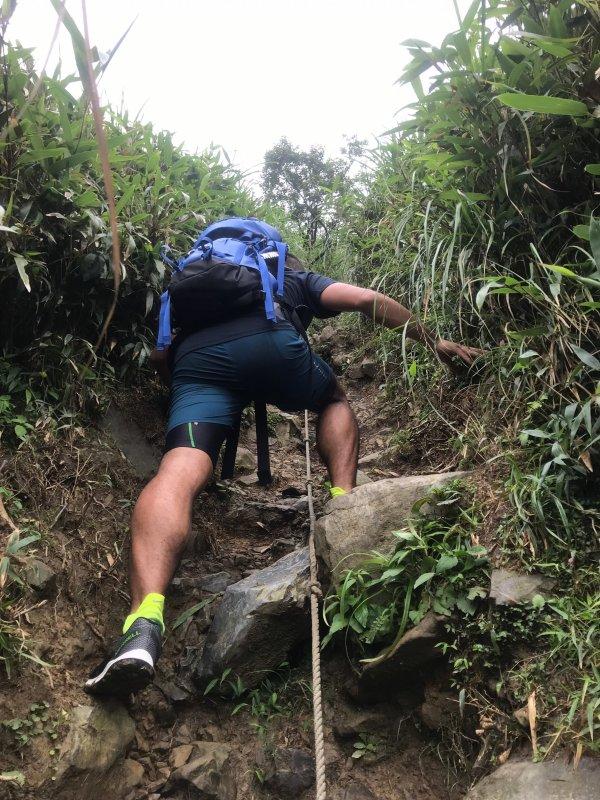 新款猛犸象Mammut背包裝備開箱測評,感受人包合一的背負體驗