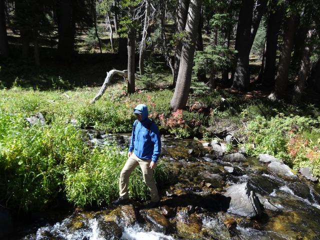 如何挑選一雙稱心如意的戶外徒步靴？戶外裝備實驗室推薦