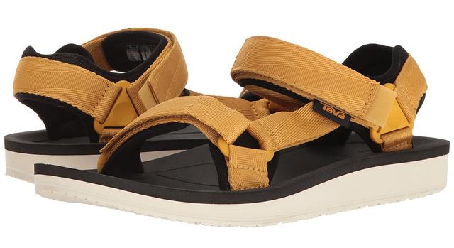 夏天最火的運動涼鞋,穿上Teva戶外涼鞋舒適又時髦