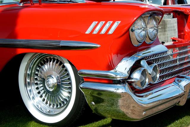 外出旅行一定要注意安全,坐旅游大巴或自駕游遇險自救方法