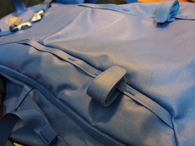 新款猛犸象Mammut背包裝備開箱測評,感受人包合一的背負體驗