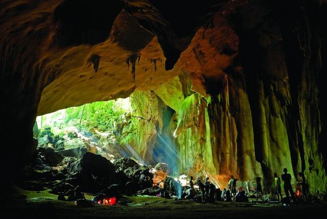 馬來(lái)西亞大漢山國(guó)家公園攻略,探秘?zé)釒в炅置谰? width=