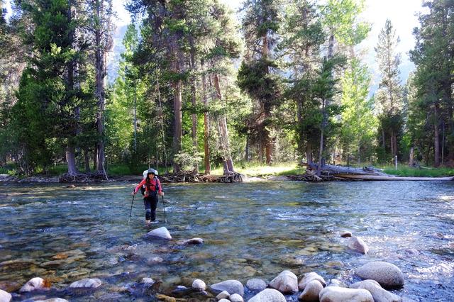 夏天最火的運動涼鞋,穿上Teva戶外涼鞋舒適又時髦