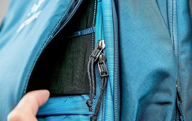 日常使用的雙肩包,Arc'teryx始祖鳥(niǎo)Blade系列背包開(kāi)箱