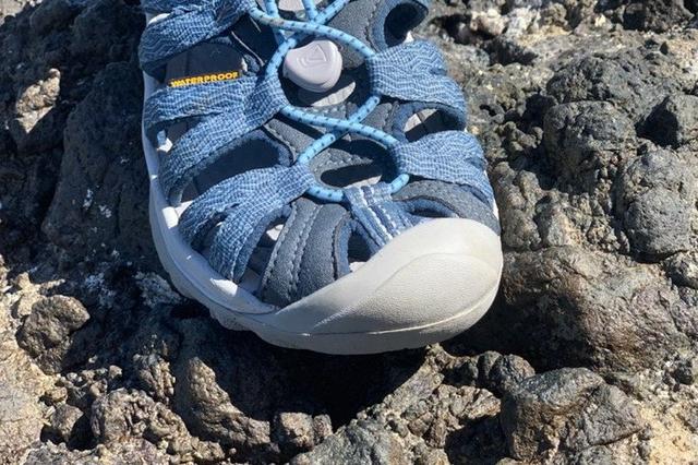 KEEN溯溪鞋測評,輕量與美感兼具的戶外女孩必備涼鞋