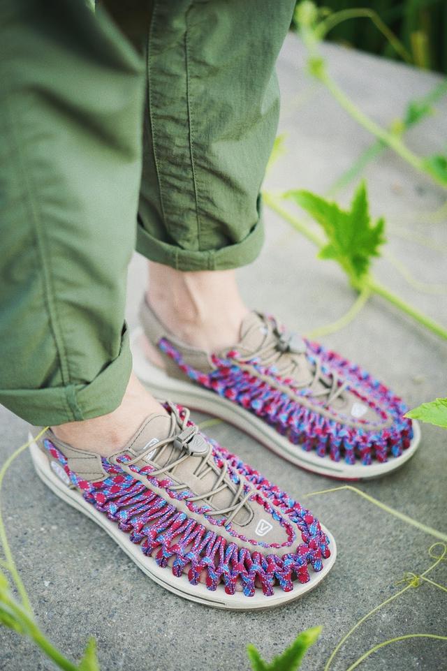 KEEN UNEEK潮款涼鞋,來一趟悠悠哉哉的日常漫游