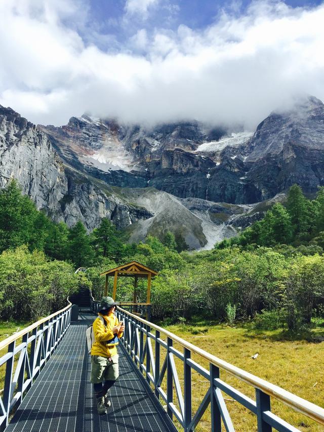 背包客的流浪記,走一趟四川去稻城亞丁
