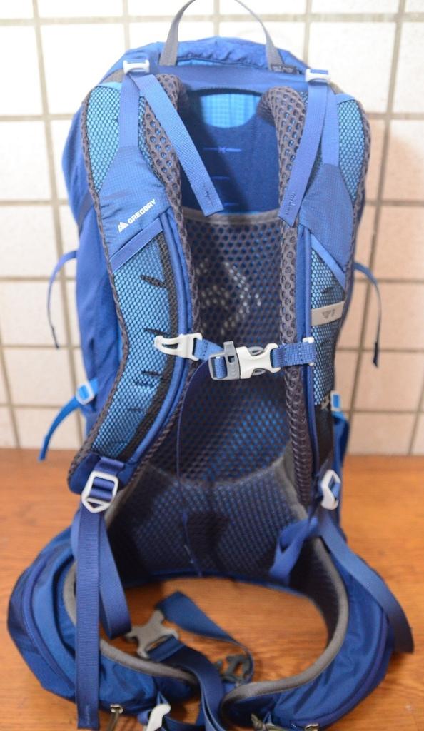 新入手的Salomon登山鞋,Gregory背包,OdloT恤開箱實測