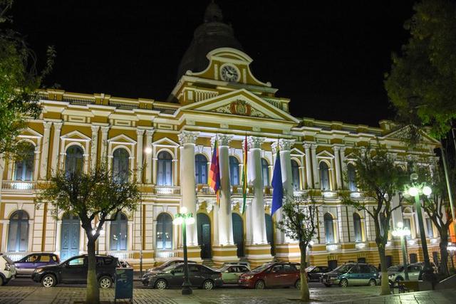 真正的天空之城,世界上最高的首都玻利維亞拉巴斯(La Paz)