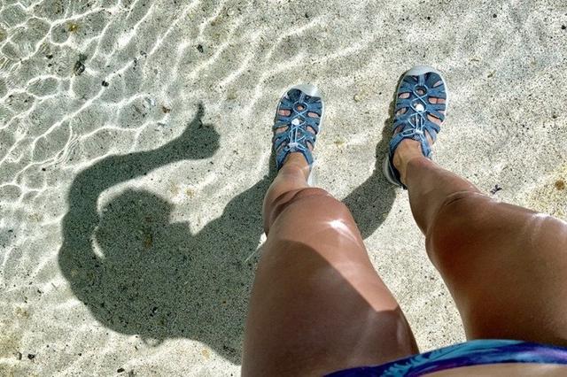 KEEN溯溪鞋測評,輕量與美感兼具的戶外女孩必備涼鞋