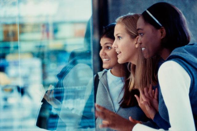 喜歡獨自旅行的女孩,請記住這注意這8個謊言要懂得說