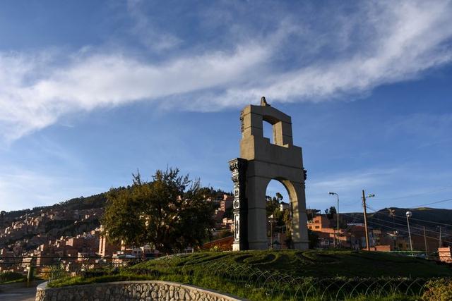 真正的天空之城,世界上最高的首都玻利維亞拉巴斯(La Paz)