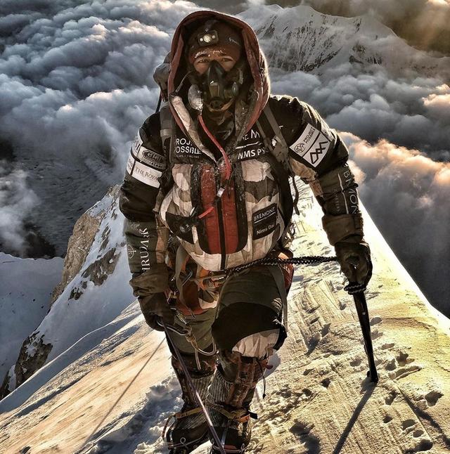 登頂11座8000米高峰的攀登者尼馬爾,冬天將攀登喬戈里峰(K2)山峰