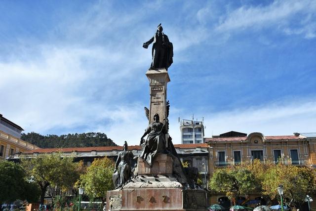 真正的天空之城,世界上最高的首都玻利維亞拉巴斯(La Paz)