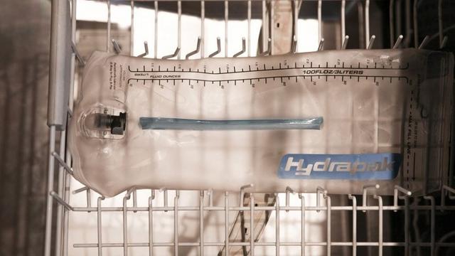 戶外水袋使用中的一些清潔和保養(yǎng)小技巧