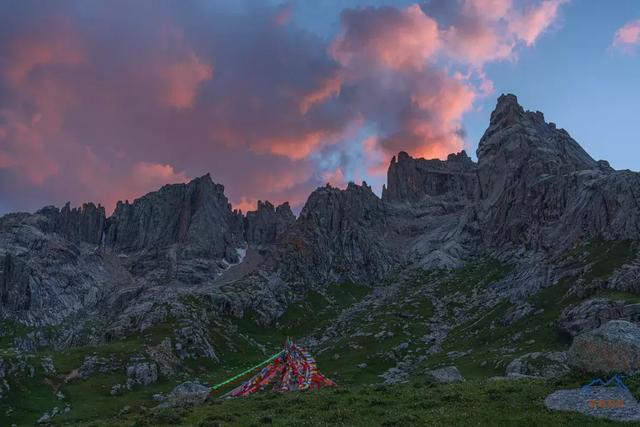 甘南旅游必去年保玉則,最詳細的年保玉則徒步穿越攻略
