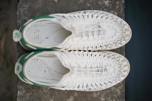 KEEN UNEEK潮款涼鞋,來一趟悠悠哉哉的日常漫游