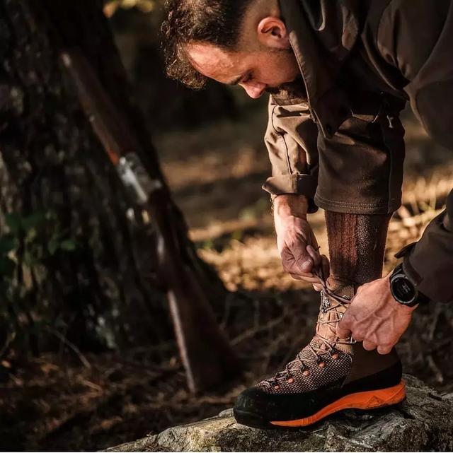 怎樣能買到一雙好的戶外鞋?先教你如何快速鑒別一雙鞋的質量