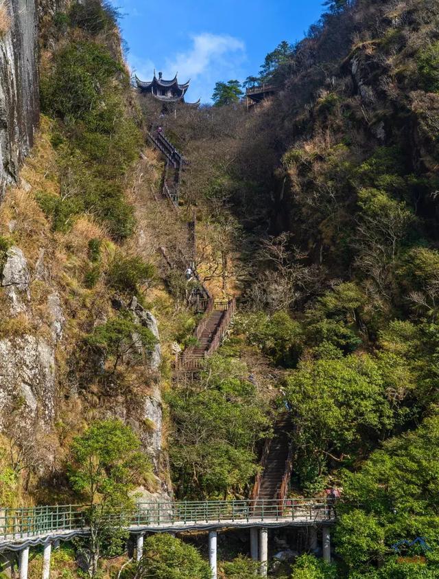 武功山上看云中草原,詳細實用的武功山徒步攻略