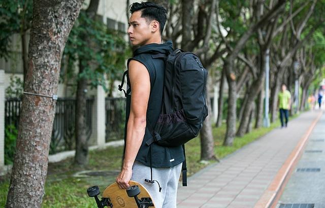 Arc'teryx始祖鳥戶外日用通勤雙肩包實測,滿足你戶外與都市的需求