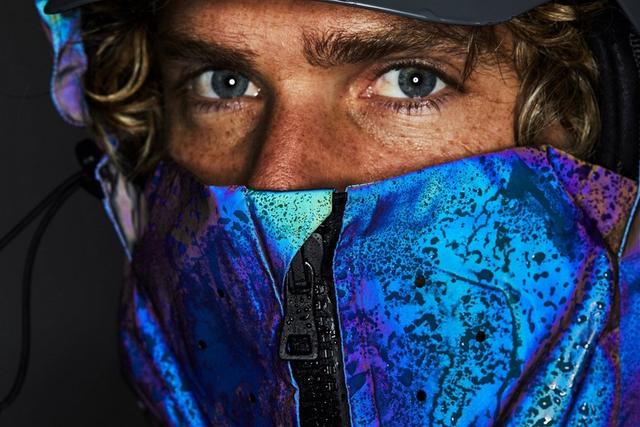 高科技戶外服裝公司Vollebak發布一件史上最騷亮的沖鋒衣