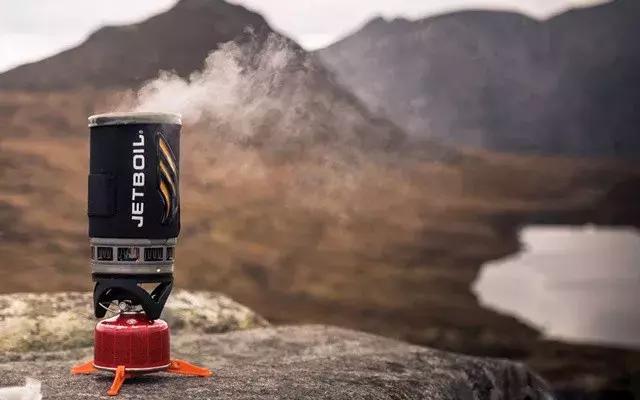 在野外如何尋找水源,戶外安全飲水的凈化和消毒處理