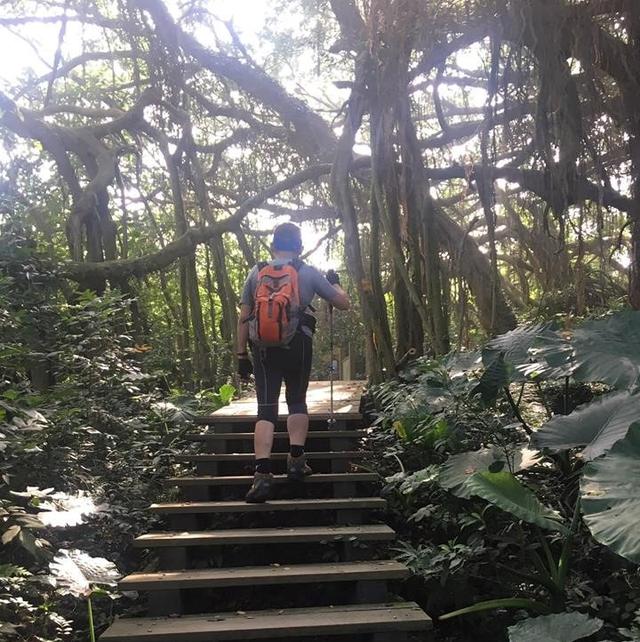 戶外登山小常識,強化上、下坡能力的上下樓梯訓練