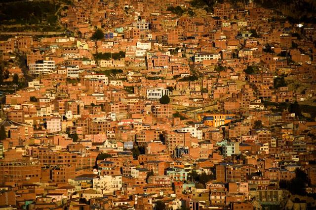 真正的天空之城,世界上最高的首都玻利維亞拉巴斯(La Paz)