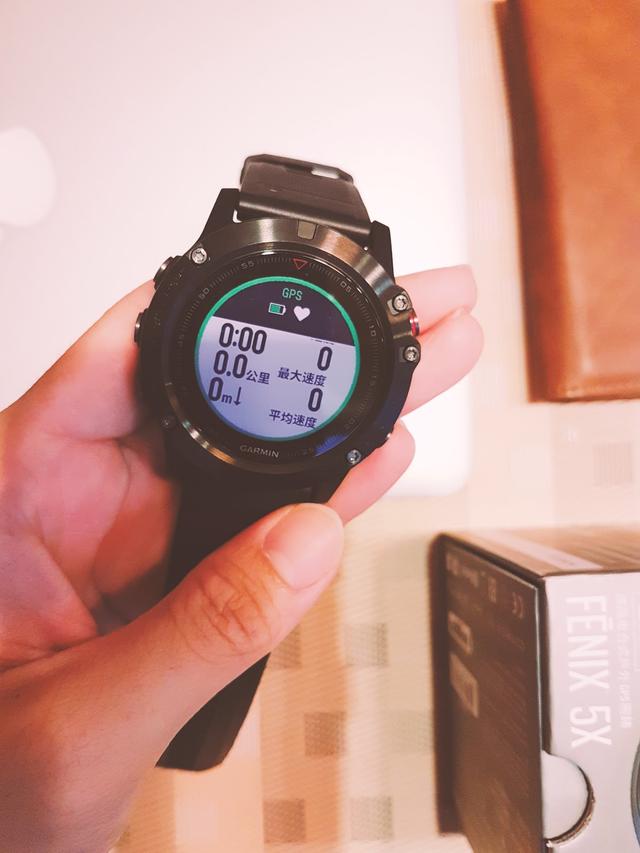Garmin佳明運(yùn)動手表好用嗎,淺談Fenix 5X運(yùn)動手表的使用評測