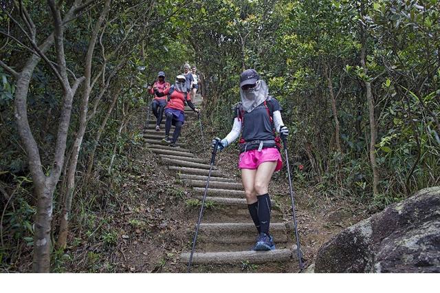 夏季登山預防中暑,由路線策劃做起準備充足裝備