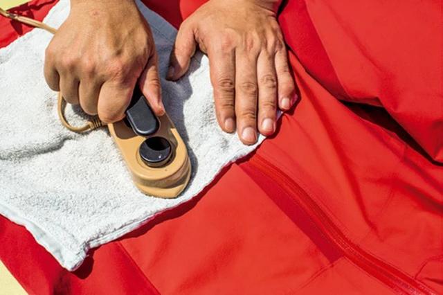 沖鋒衣大家都穿,但未必知道怎樣洗沖鋒衣外套