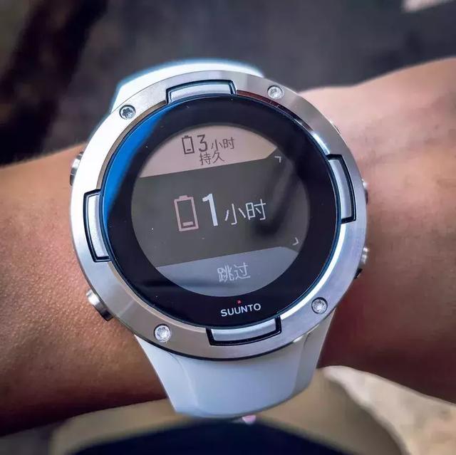 Suunto頌拓5運動手表開箱評測,專為運動人士設計的運動腕表