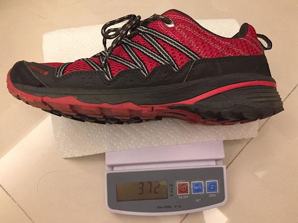 開箱體驗,這雙猛犸象MAMMUT徒步鞋舒適又透氣