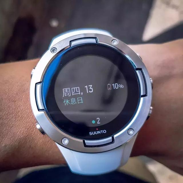 Suunto頌拓5運動手表開箱評測,專為運動人士設計的運動腕表