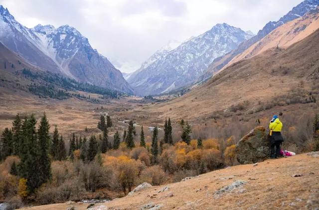 新疆旅行攻略,新疆徒步到底應(yīng)該怎么玩？